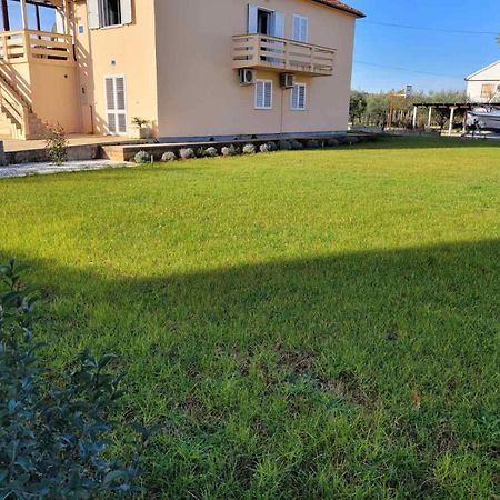 Apartmani Loli Ugljan Εξωτερικό φωτογραφία