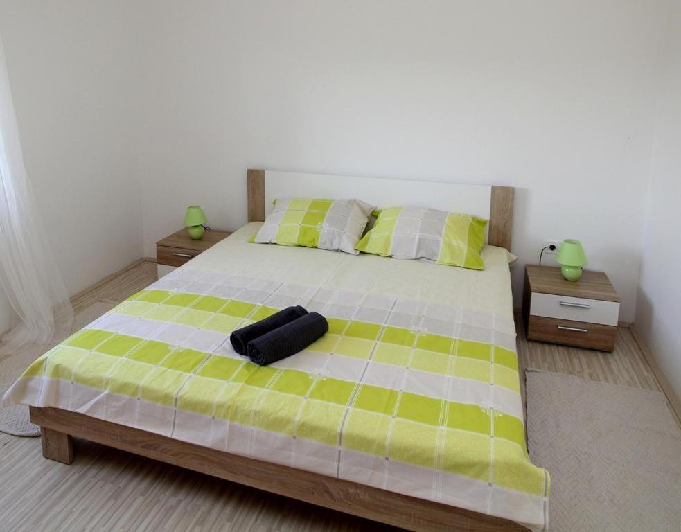 Apartmani Loli Ugljan Εξωτερικό φωτογραφία